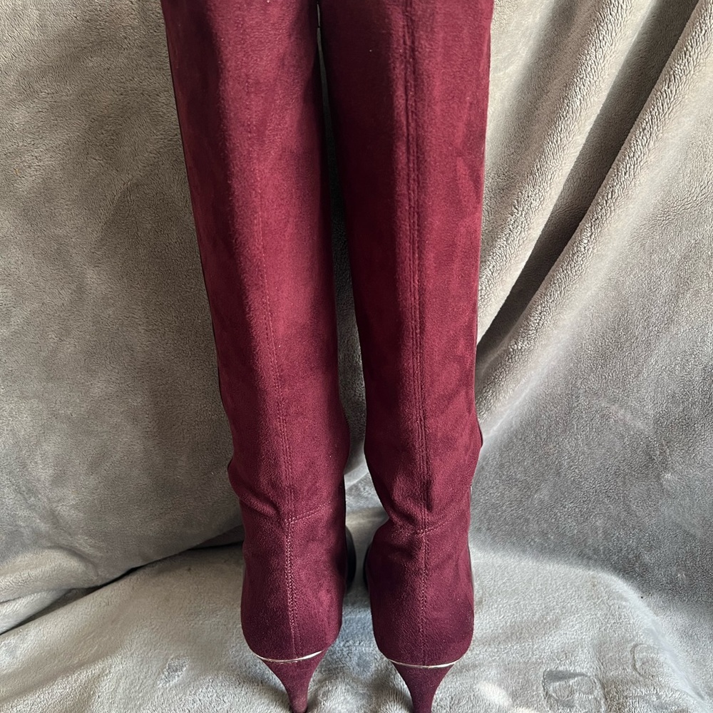 Alfani Women’s US 8.5 Hakuu Zipper Boot with pointed toe in Dark Berry - Picture 6 of 9